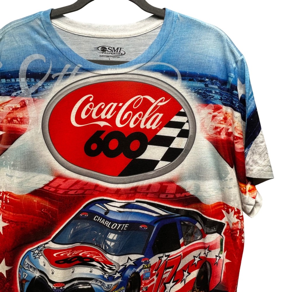 NASCAR Coca-Cola 600 T-Shirt Mens L Red Blue Racing Gorpcore 2017 SMI Properties